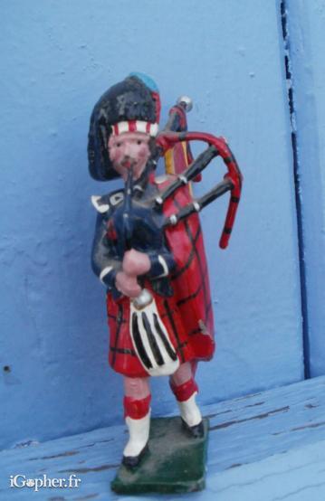 Soldat de plomb écossais et cornemuse