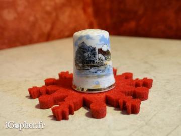 Dé à coudre Futuroscope