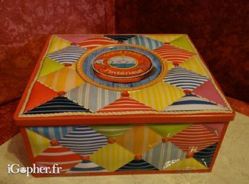 Boite en métal style matelassé