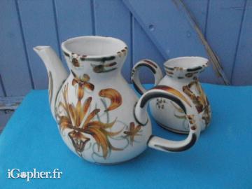 Cafetière et pot à lait Faïence de Quimper Keraluc
