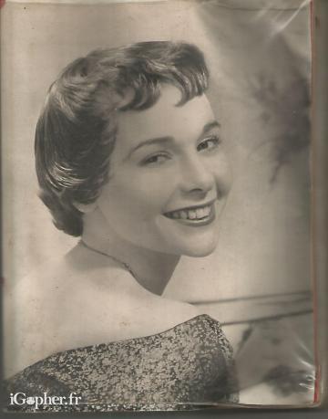 Cahier 100 pages photos de magazines sur Francoise Arnoul