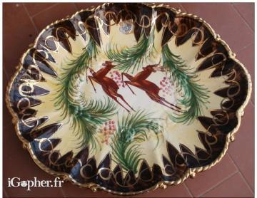 Plat en porcelaine de Belgique H. BEQUET Peint à la main