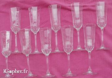 10 verres à champagne (8 facettes)