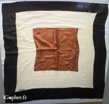 Foulard chic en soie Furla