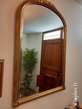 Miroir mural ancien doré rustique (haut arrondi)