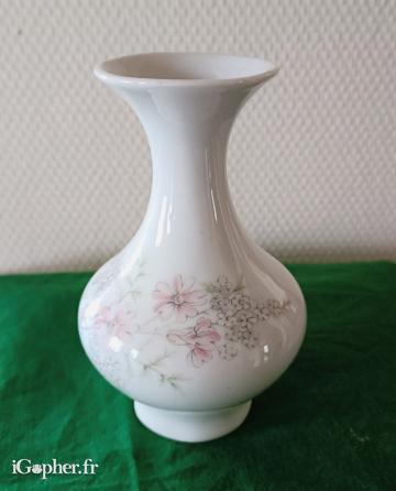 Petit vase en porcelaine Talbotier Marmande