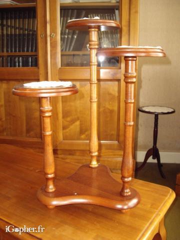 Guéridon à 3 niveaux (support pour plantes)