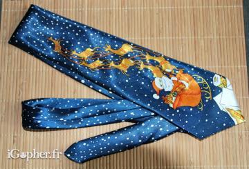 Cravate fantaisie motif Père Noël