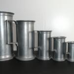 Mesures grises en métal imitation étain