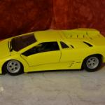 Voiture miniature Lamborghini Diablo jaune