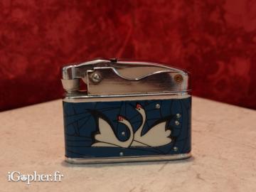 Briquet Sunflower (cygnes)