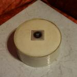 Boîte à poudre perle nacrée Caron