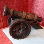 Canon décoratif en bois (Réf. 01)