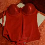Body femme rouge pailleté (90B)