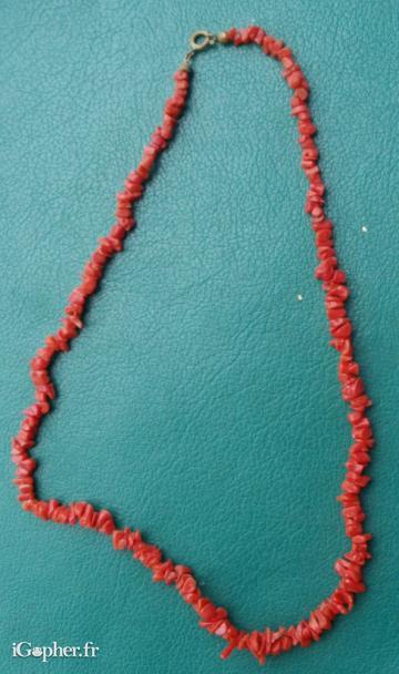 Collier ancien en corail