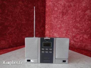 Radio Réveil Akai
