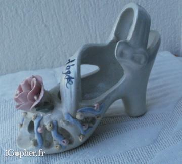 Chaussure à talon décorative (souvenir Cap d'Agde)