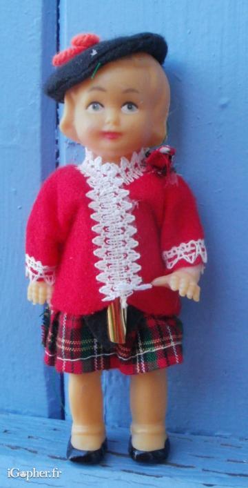 Poupée écossaise : publicité Yoplait - Boite d'origine