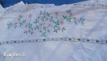 Frise brodée d'un drap