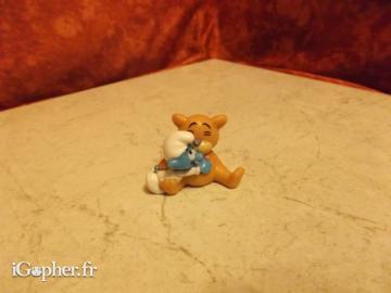 Figurine Schtroumpf bébé (avec un ours)vendu en LOT