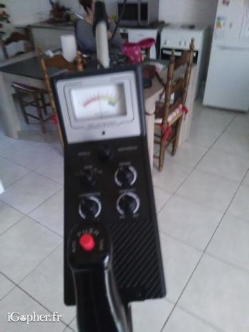 Détecteur de métaux