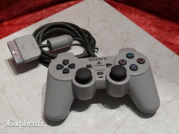 Manette filaire PlayStation One Dualshock (grise)