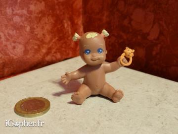 Figurine Bébé Babies petite fille assise N°3